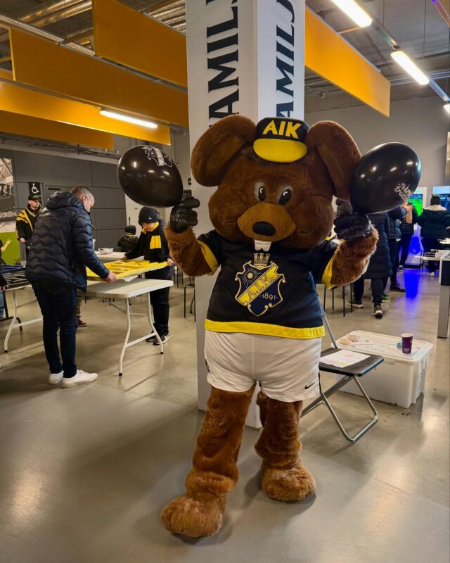 Hemmapremiär! 🖤💛